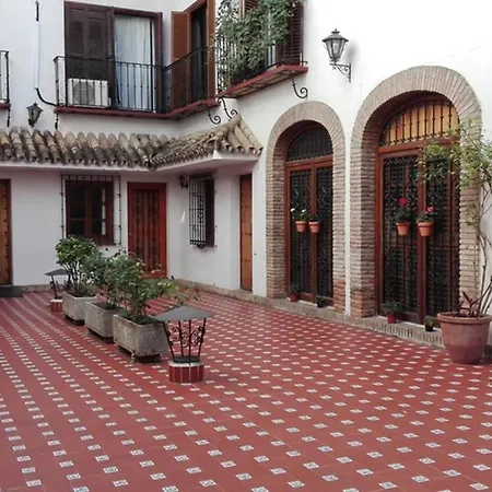 1 Minute From Cathedral. Feel The Heart Of Apartment *