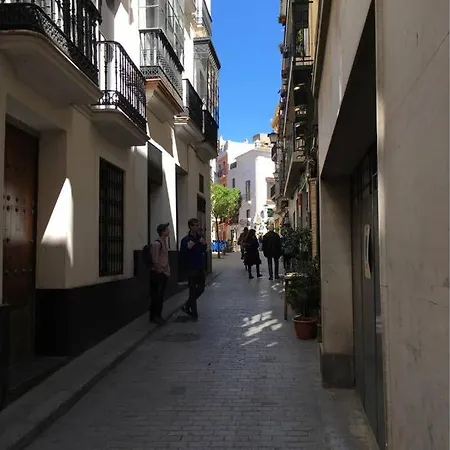 1 Minute From Cathedral. Feel The Heart Of Apartment
