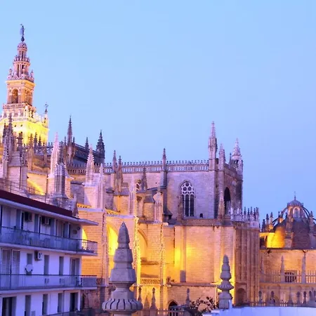 Homeyseville-amazing Views Cathedral Tomas De Ibarra - 8 Pax, Parking Optional Seville