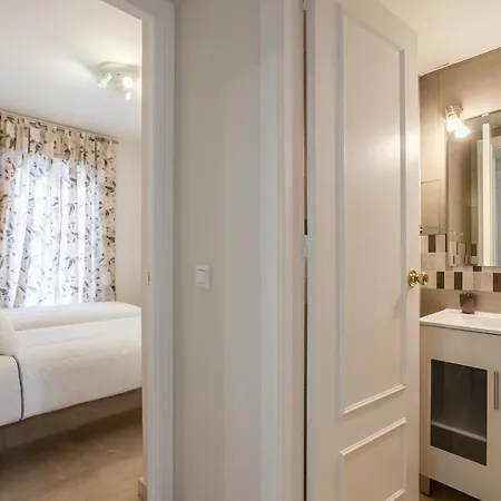 Apartment Cerca Del Alcazar Con Garaje Privado *