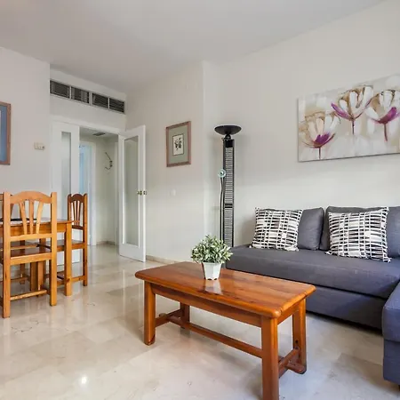 Apartment Cerca Del Alcazar Con Garaje Privado *