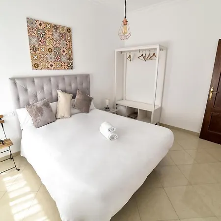 Alohamundi San Leandro Seville