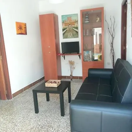 One Bedroom House With Garden And Wifi At Holiday home Seville