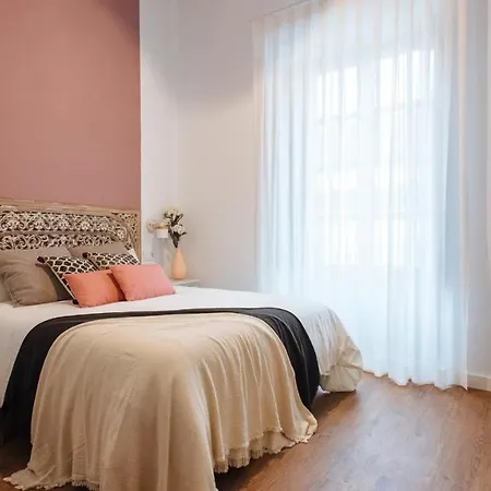 Lola De Triana Seville