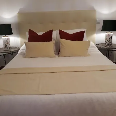 Apartamento Turísticos Convento De San Cayetano *