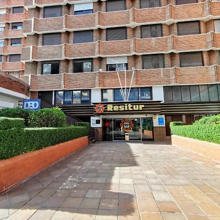 Ral5021 En Triana Junto Al Centro *