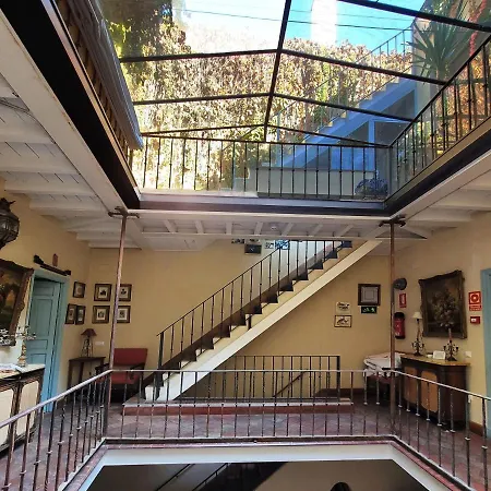 Guest house Casa Del Buen Viaje - Buleria Familiar Seville
