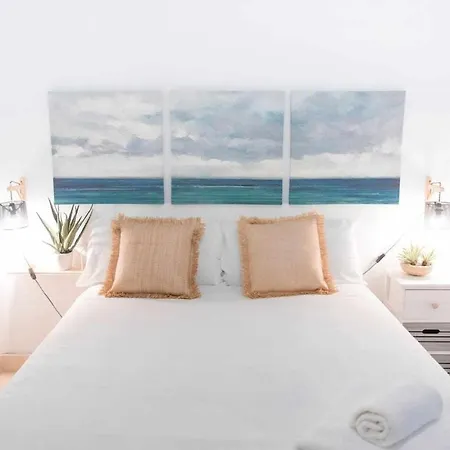 Monkeys Luxury Triana House