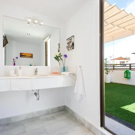Aticos Magdalena Apartment Seville