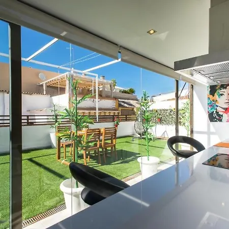 Aticos Magdalena Apartment *
