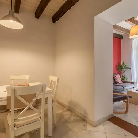Apartment Ad2a Luminoso 2 Bedroom Apartment, 250m De Catedral *