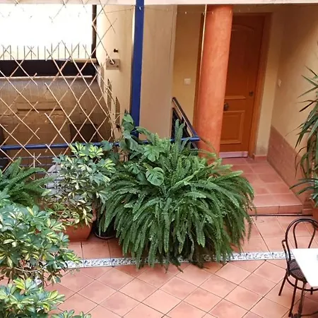 Apartamentos Sevilla Apartment