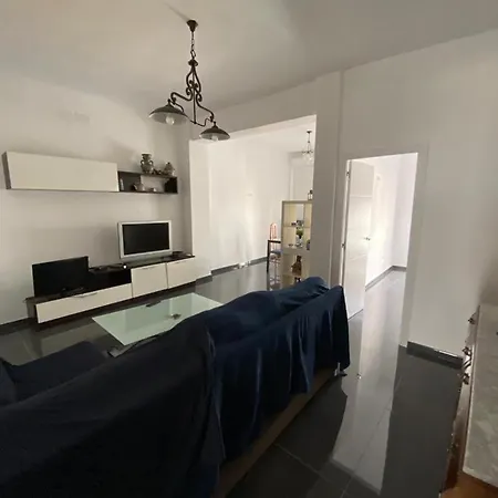 Casa Reformada Con Terraza/wifi/aire Acondicionado Holiday home