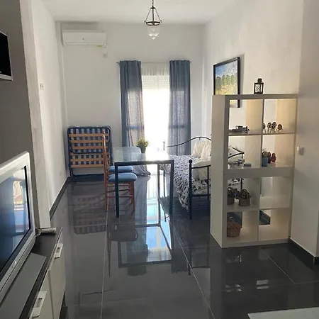 Casa Reformada Con Terraza/wifi/aire Acondicionado Holiday home *