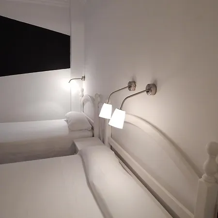 Guest house Arias 2*