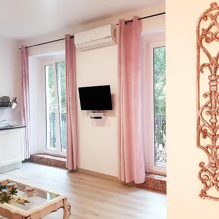 Palace-house Hercules * Σεβίλλη