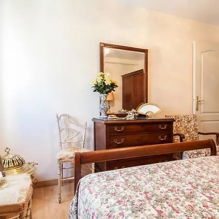 Quarto em Acomodações Particulares Habitación Piso Compartido Sevilha