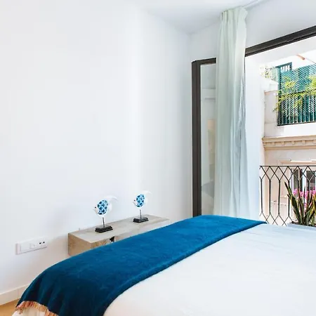 Magno Alameda 1851 - Shared Jacuzzi Apartment