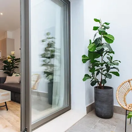 Magno Alameda 1851 - Shared Jacuzzi Apartment