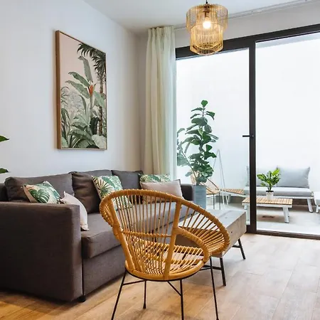 Apartment Magno Alameda 1851 - Shared Jacuzzi