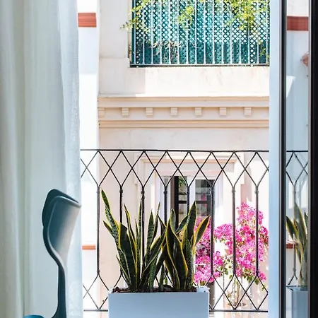 Magno Alameda 1851 - Shared Jacuzzi Apartment *