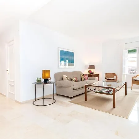 Genteel Maestranza Apartment *