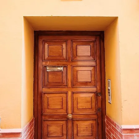 Rentalsevilla Gonzalez Cuadrado *