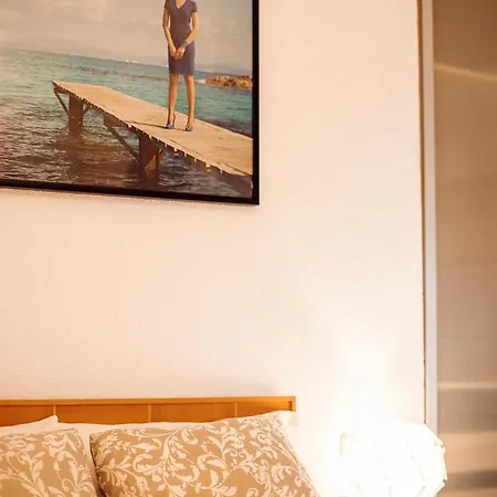Rentalsevilla Gonzalez Cuadrado Apartment