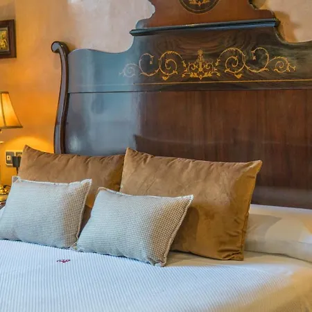 Alabardero Hotel 4*
