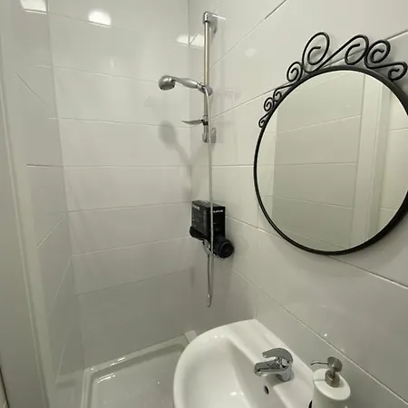 Quattro Puente De Triana Apartment