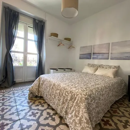 Quattro Puente De Triana Apartment *