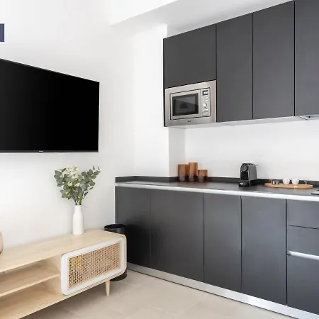 Limehome Calle Torcuato Luca De Tena - Digital Access Apart-hotel