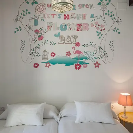 Cathedral Apartment *