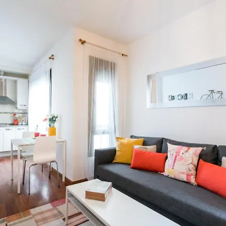 Holi-rent Santa Marina Apartment Seville