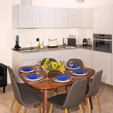 Apartment Apto. Maese Montanes. Centrico Con Piscina Privada Seville