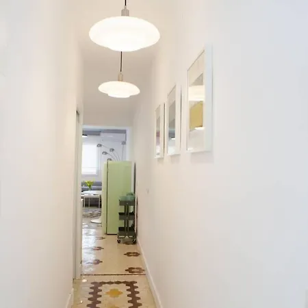 Apartamento Triana En Plena Calle Betis Maravilloso Apart.