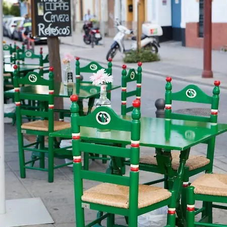Apartamento Triana En Plena Calle Betis Maravilloso Apart.