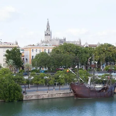 Apartamento Triana En Plena Calle Betis Maravilloso Apart. *