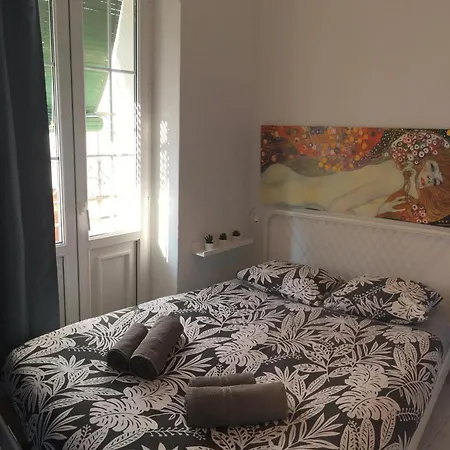 Imperial Center Apartment Seville
