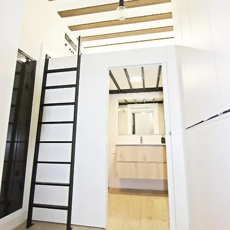 Apartment Esse Trajano Seville