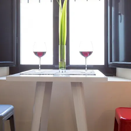 Esse Trajano Apartment *