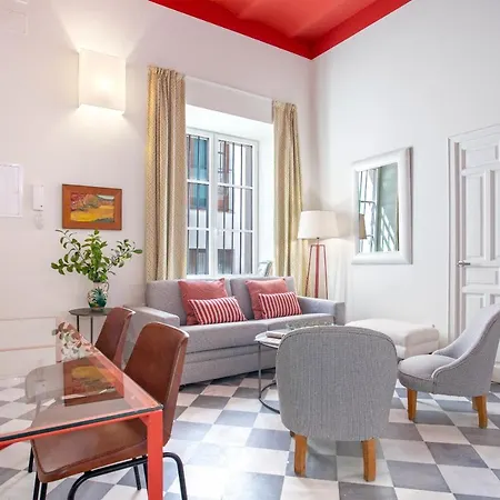 Genteel San Laureano Apartment