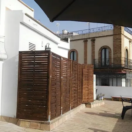Urban Sevilla 2*
