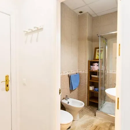 Cheap & Chic In The Center Of Apartment Seville