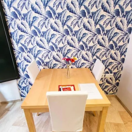 Cheap & Chic In The Center Of Sevilla Siviglia