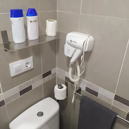 Azahar Πανσιόν 2*