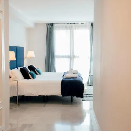 Minty - 3bd Cathedral Apartment