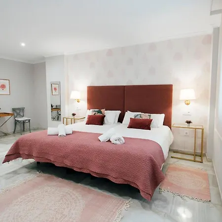 Minty - 3bd Cathedral Apartment