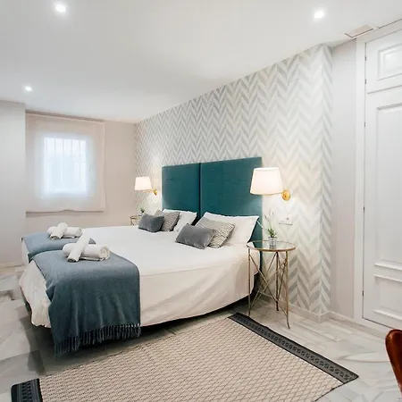 Minty - 3bd Cathedral Apartment