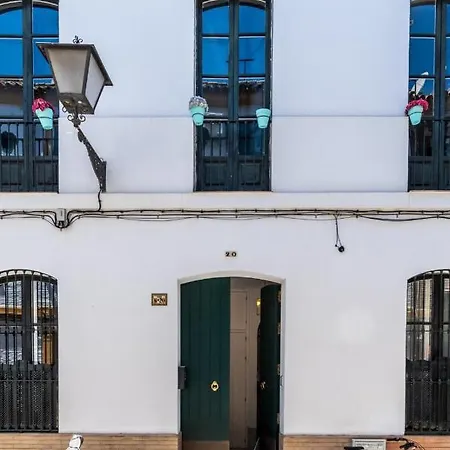 Triana Pelay Apartment
